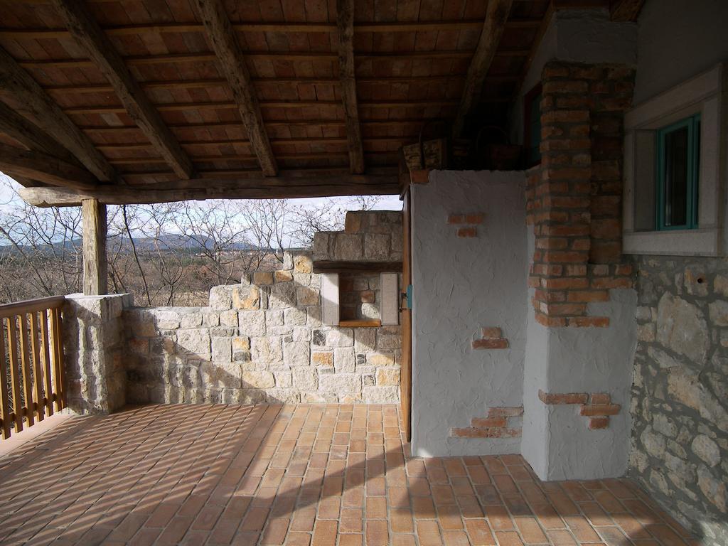 Apartments Valentinus 1800 Сежана Екстериор снимка